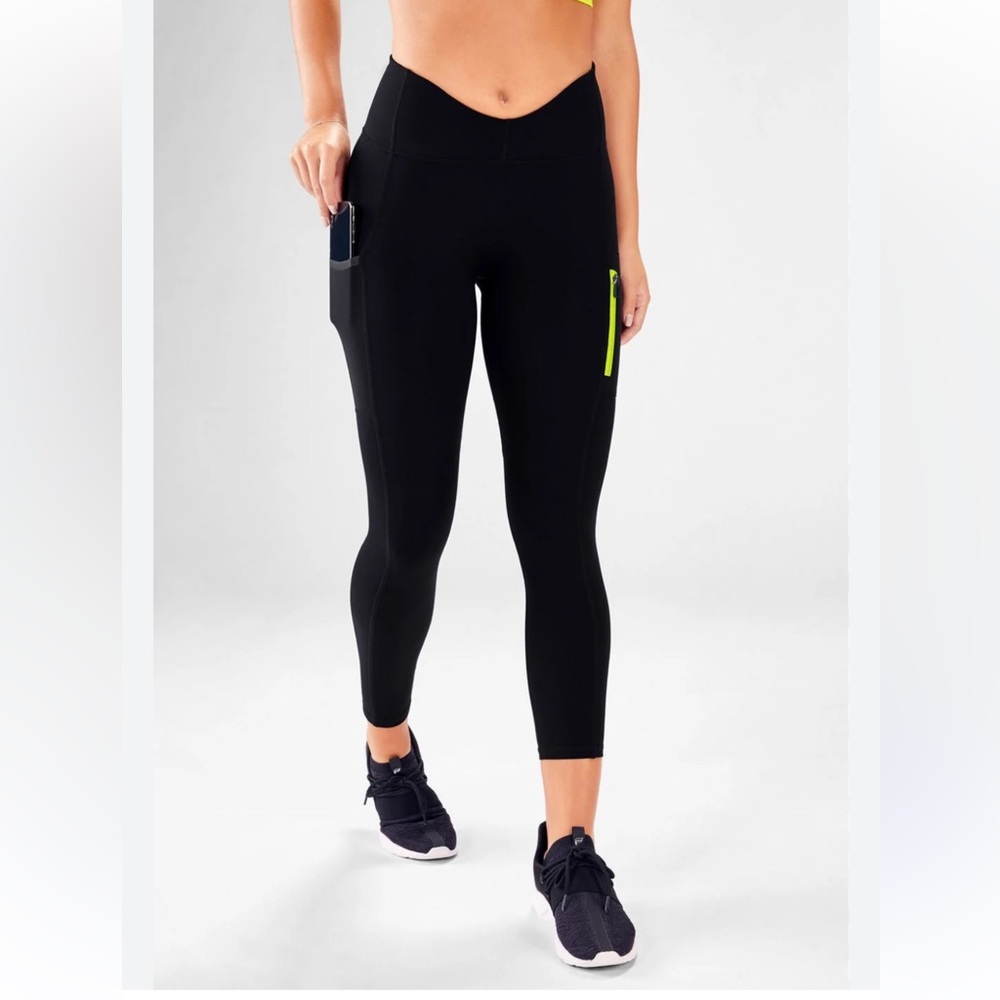 Fabletics black High-Waisted Motion365® Pocket 7/8 size XXS